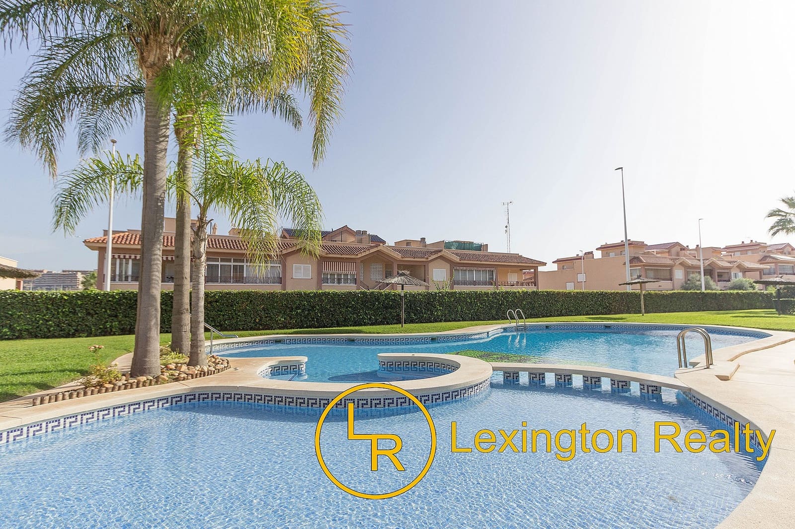 2 soveværelse Lejlighed til salg i Gran Alacant med swimmingpool - € 229.000 (Ref: 9510190)