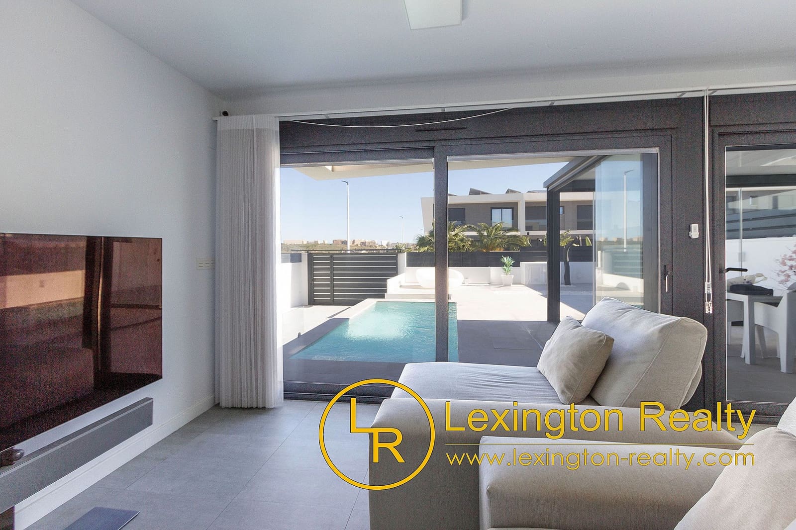 2 sypialnia Dom blizniak na sprzedaż w Gran Alacant z basenem garażem - 475 000 € (Ref: 9532800)