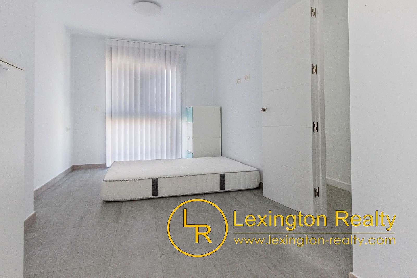 2 sypialnia Dom blizniak na sprzedaż w Gran Alacant z basenem garażem - 475 000 € (Ref: 9532800)