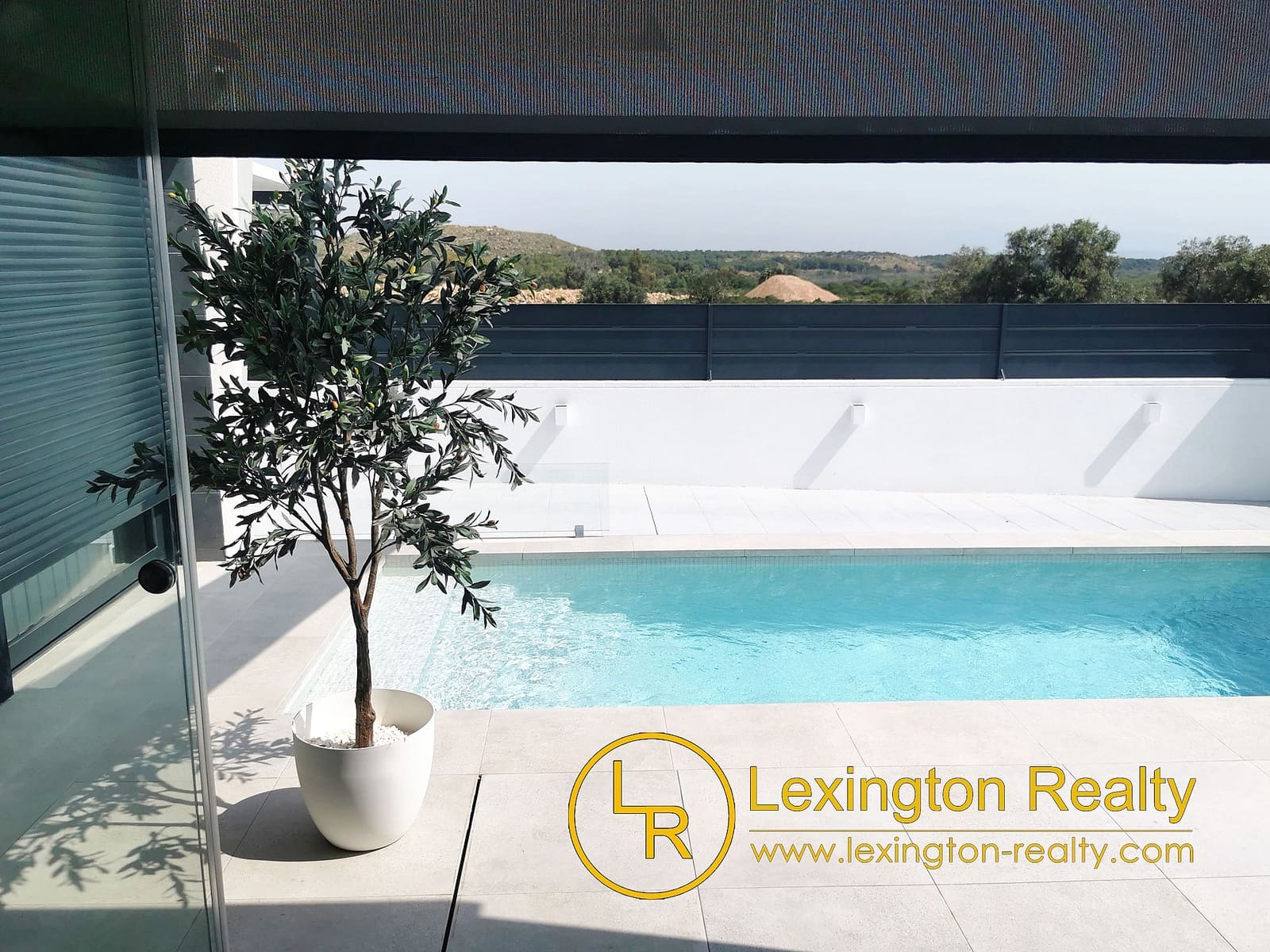 2 sypialnia Dom blizniak na sprzedaż w Gran Alacant z basenem garażem - 475 000 € (Ref: 9532800)