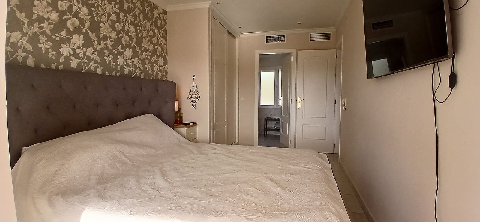 6 sypialnia Willa na sprzedaż w Alfaz del Pi / L'Alfas del Pi z basenem garażem - 725 000 € (Ref: 9584696)