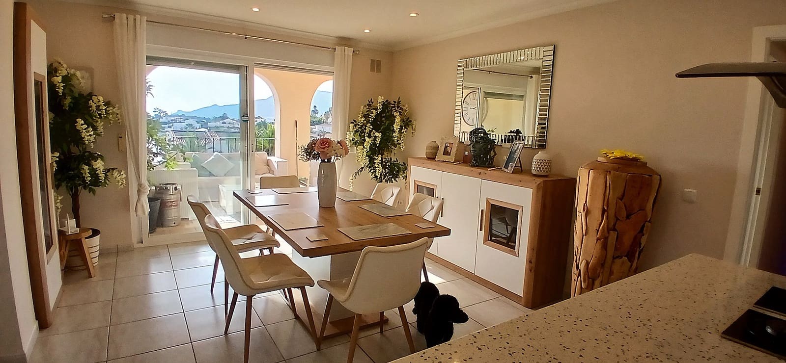 6 sypialnia Willa na sprzedaż w Alfaz del Pi / L'Alfas del Pi z basenem garażem - 725 000 € (Ref: 9584696)