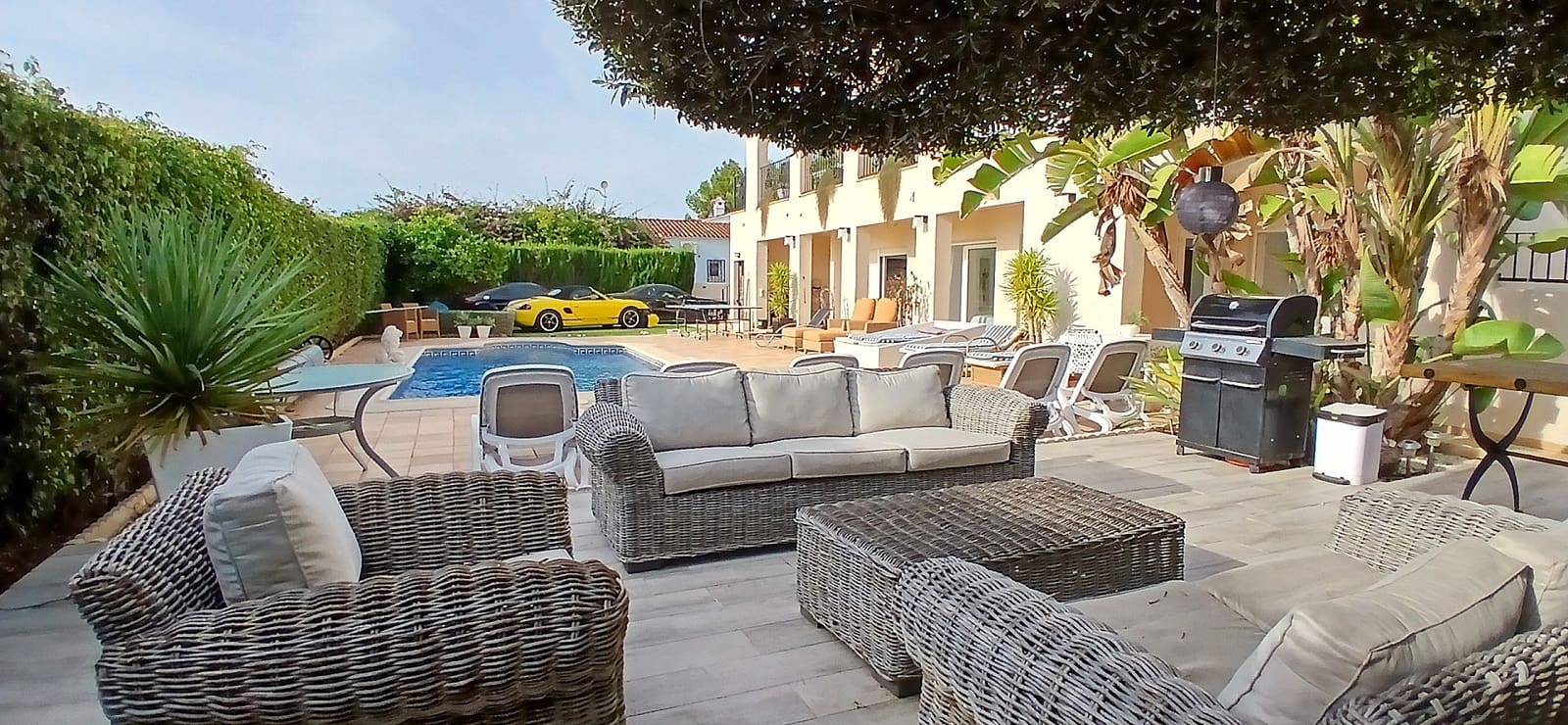 6 sypialnia Willa na sprzedaż w Alfaz del Pi / L'Alfas del Pi z basenem garażem - 725 000 € (Ref: 9584696)