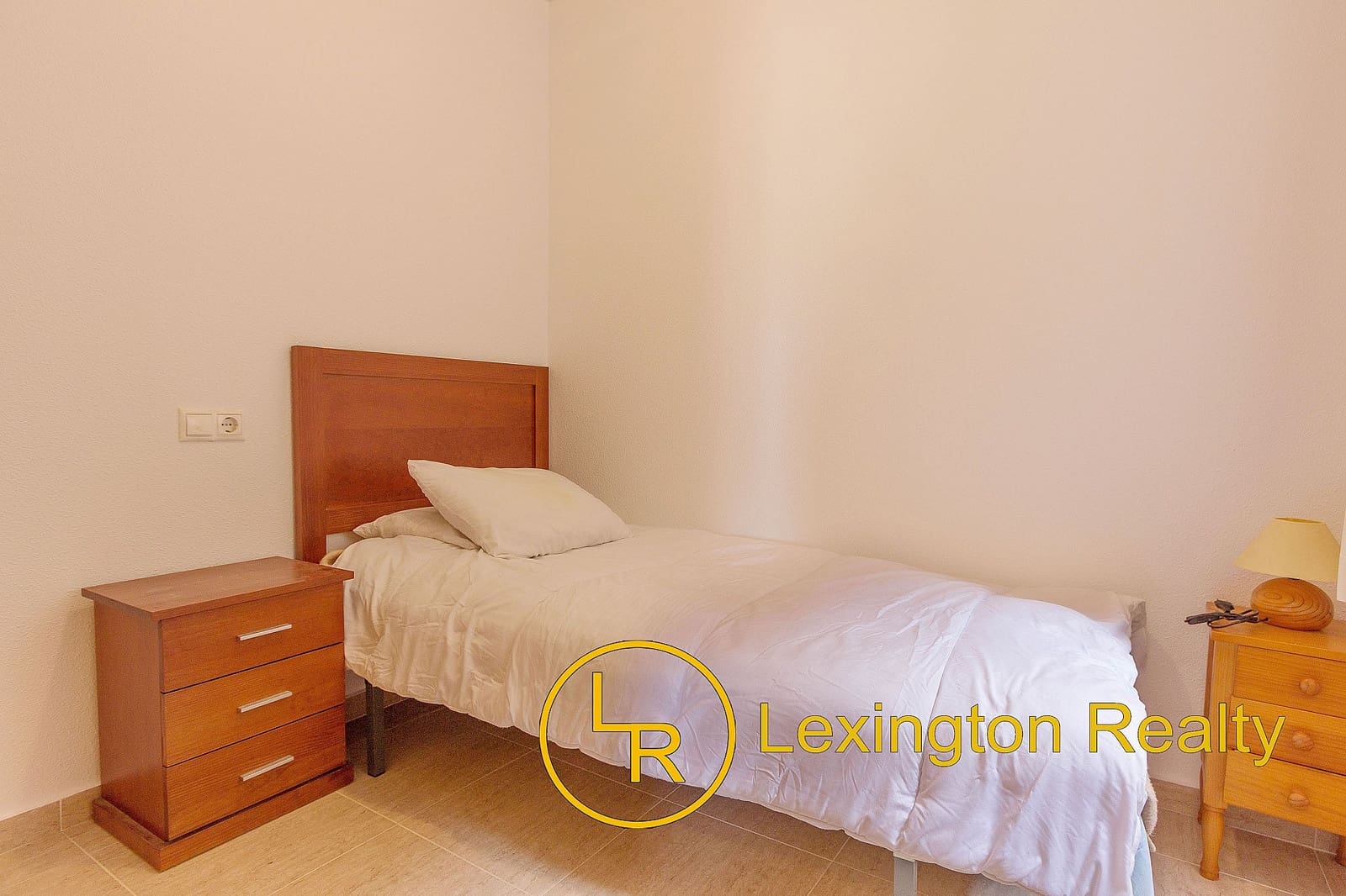 3 bedroom Apartment for sale in Gran Alacant with pool garage - € 190,000 (Ref: 9688546)