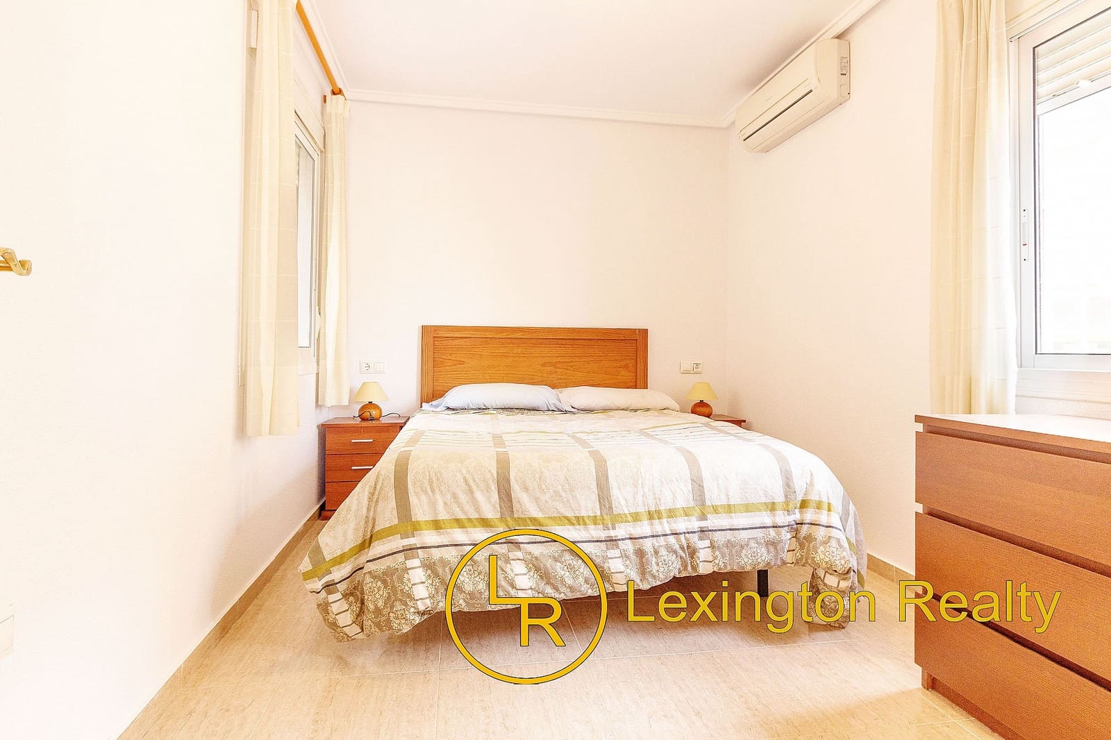 3 bedroom Apartment for sale in Gran Alacant with pool garage - € 190,000 (Ref: 9688546)