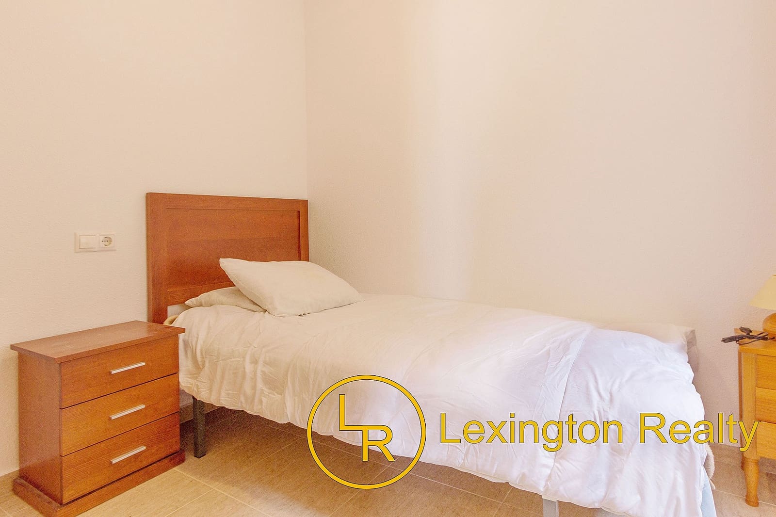 3 bedroom Apartment for sale in Gran Alacant with pool garage - € 190,000 (Ref: 9688546)