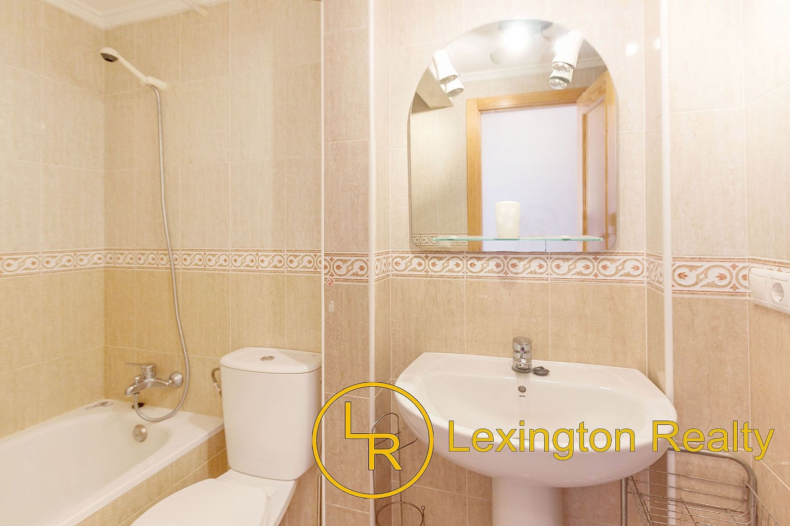 3 bedroom Apartment for sale in Gran Alacant with pool garage - € 190,000 (Ref: 9688546)