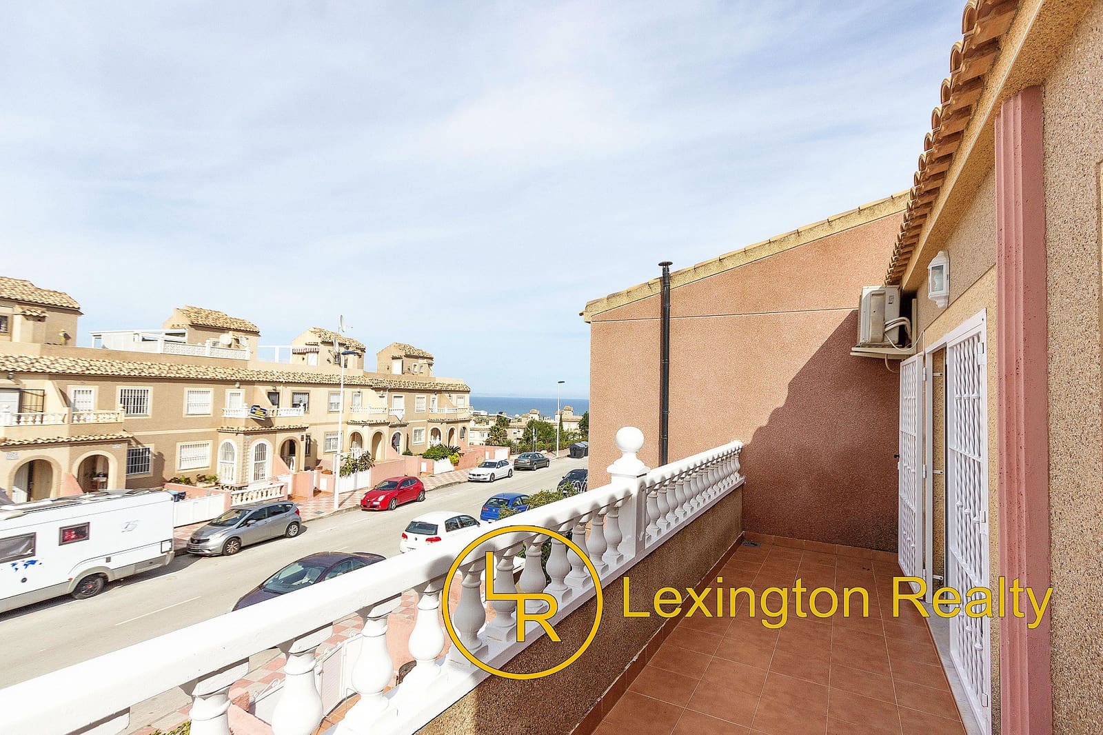 3 bedroom Apartment for sale in Gran Alacant with pool garage - € 190,000 (Ref: 9688546)