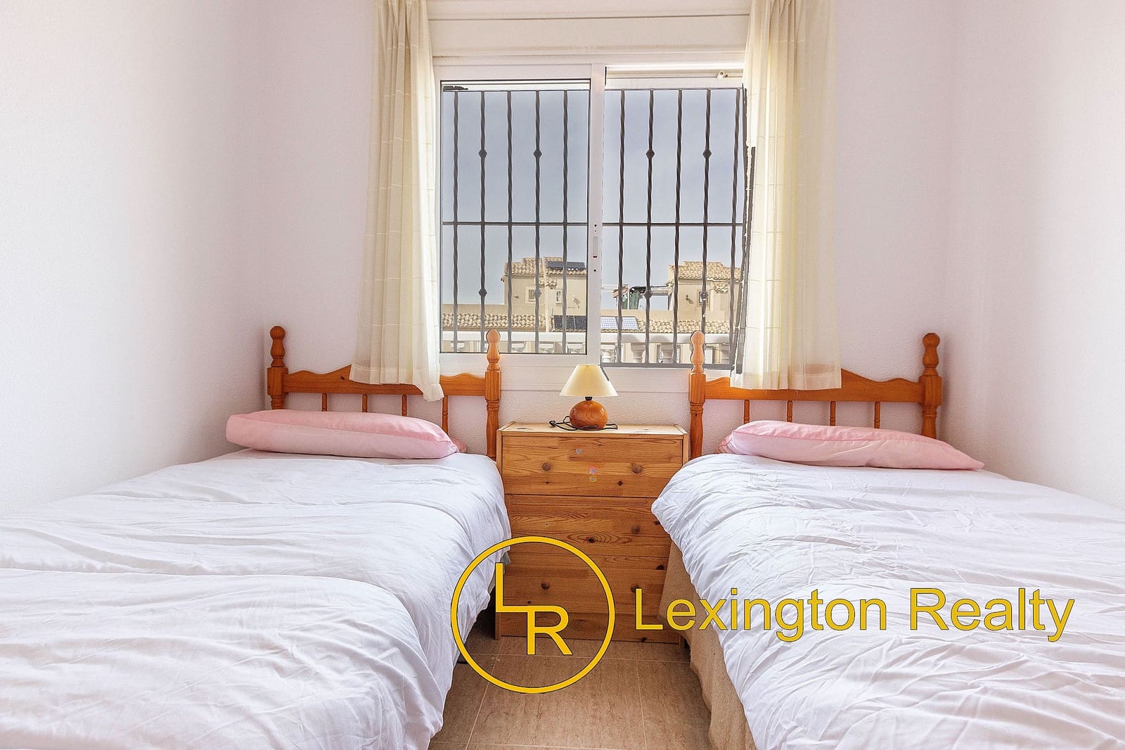 3 bedroom Apartment for sale in Gran Alacant with pool garage - € 190,000 (Ref: 9688546)