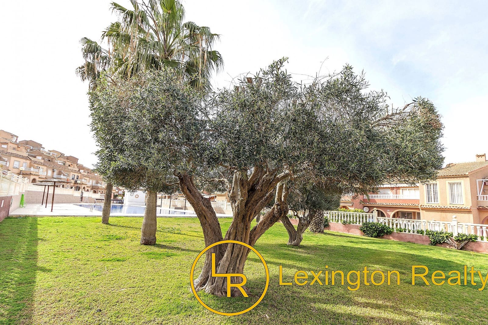 3 bedroom Apartment for sale in Gran Alacant with pool garage - € 190,000 (Ref: 9688546)