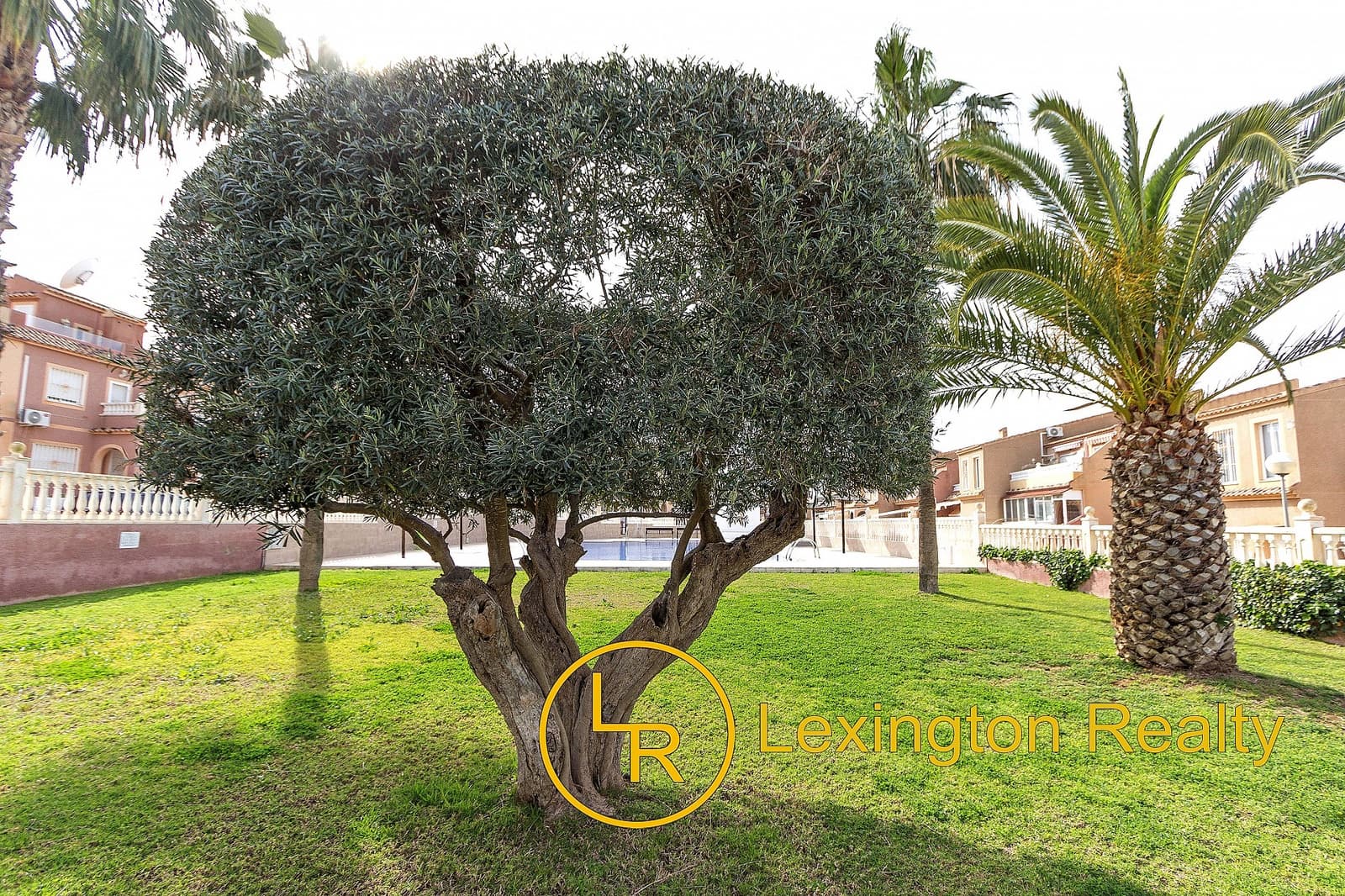 3 bedroom Apartment for sale in Gran Alacant with pool garage - € 190,000 (Ref: 9688546)