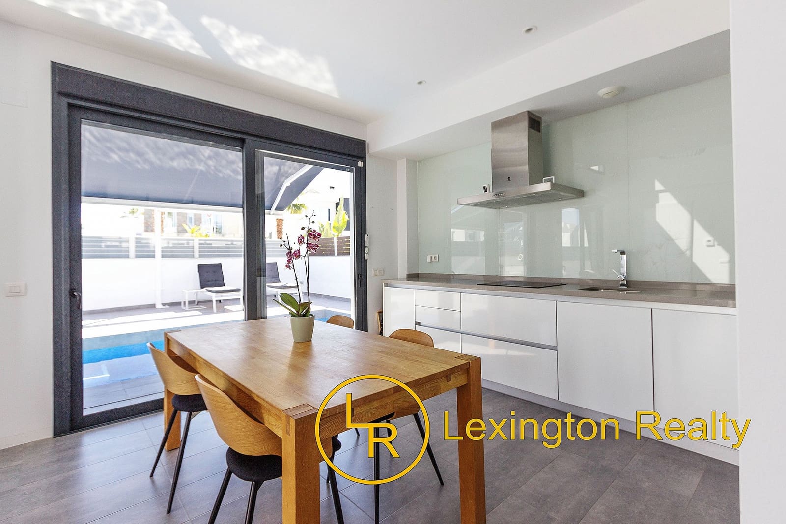 3 sypialnia Willa na sprzedaż w Gran Alacant z basenem garażem - 549 000 € (Ref: 9694166)