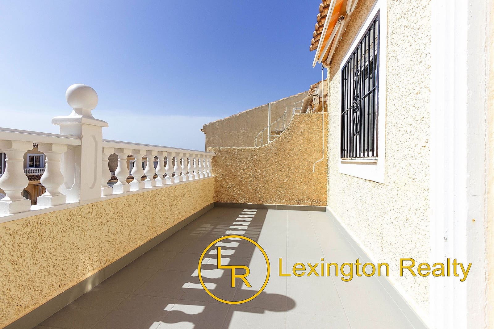 2 soverom Leilighet til salgs i Gran Alacant med svømmebasseng - € 179 000 (Ref: 9766800)