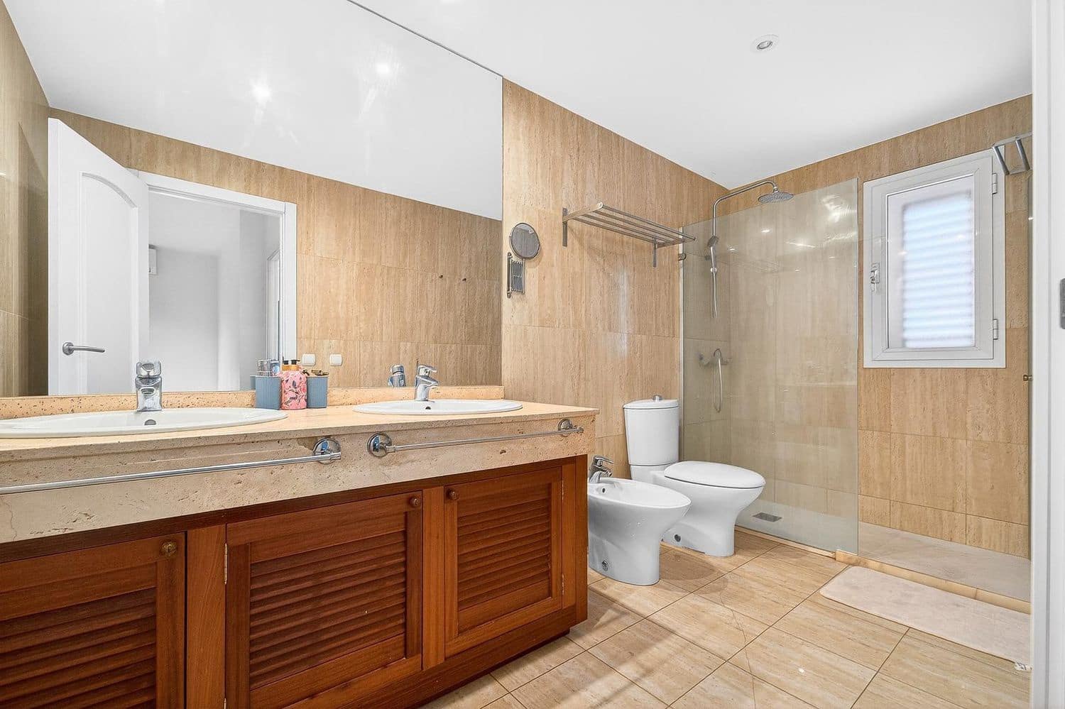 5 bedroom Villa for sale in Los Cristianos with pool garage - € 1,790,000 (Ref: 10158048)