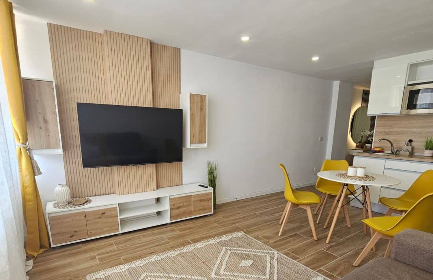 Leilighet til salgs i San Miguel de Abona med svømmebasseng garasje - € 190 000 (Ref: 10158050)