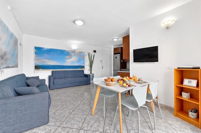 2 soverom Leilighet til salgs i Costa del Silencio, Arona med svømmebasseng garasje - € 290 000 (Ref: 10158051)
