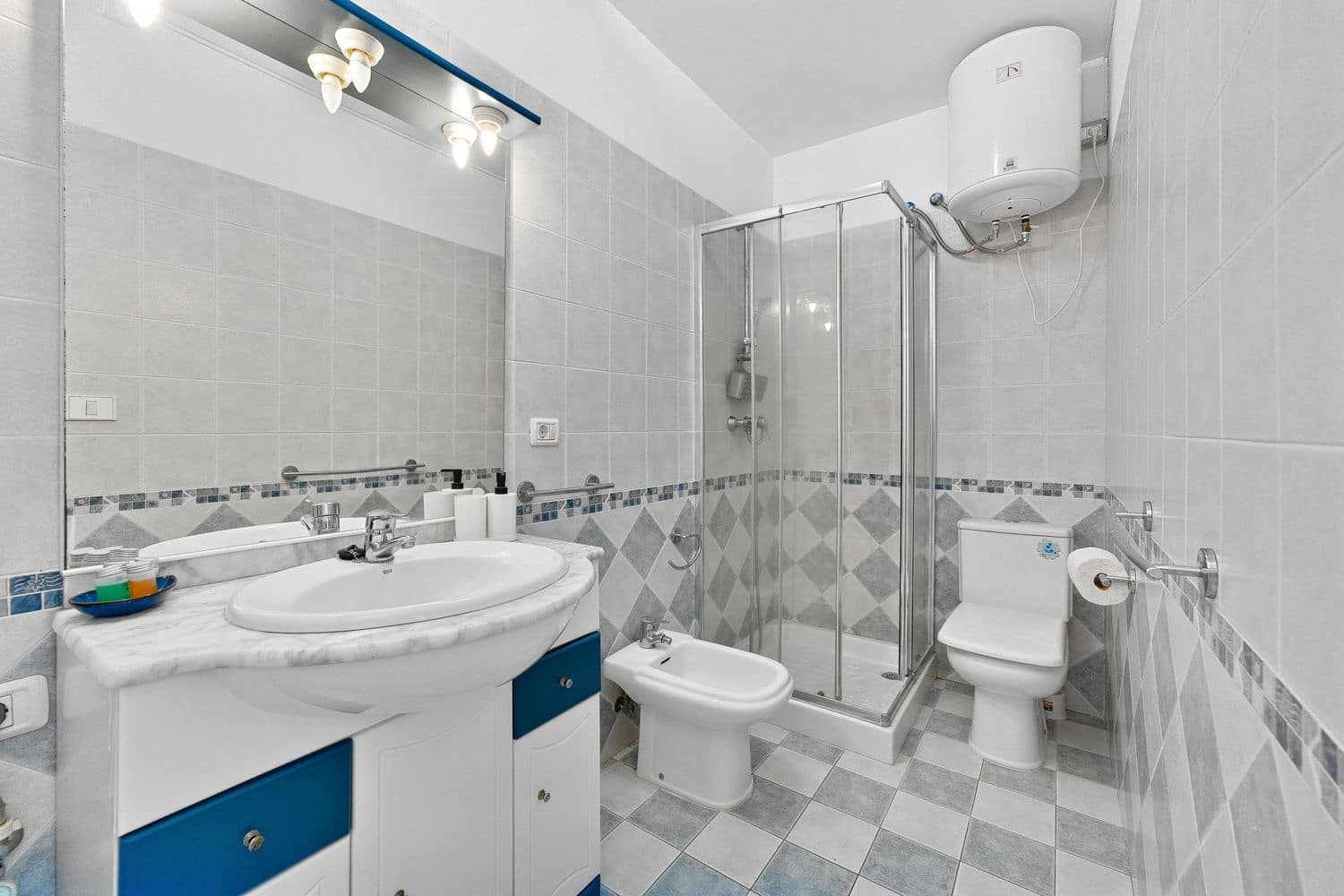 2 slaapkamer Appartement te koop in Arona met zwembad garage - € 290.000 (Ref: 10158051)