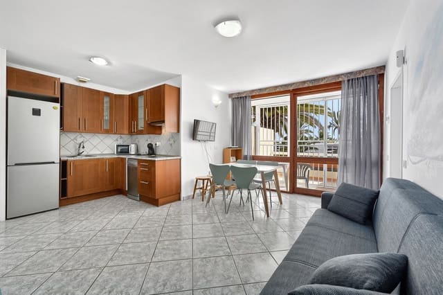 2 soverom Leilighet til salgs i Costa del Silencio, Arona med svømmebasseng garasje - € 290 000 (Ref: 10158051)