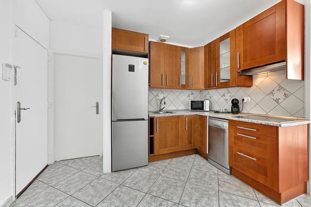2 soverom Leilighet til salgs i Costa del Silencio, Arona med svømmebasseng garasje - € 290 000 (Ref: 10158051)