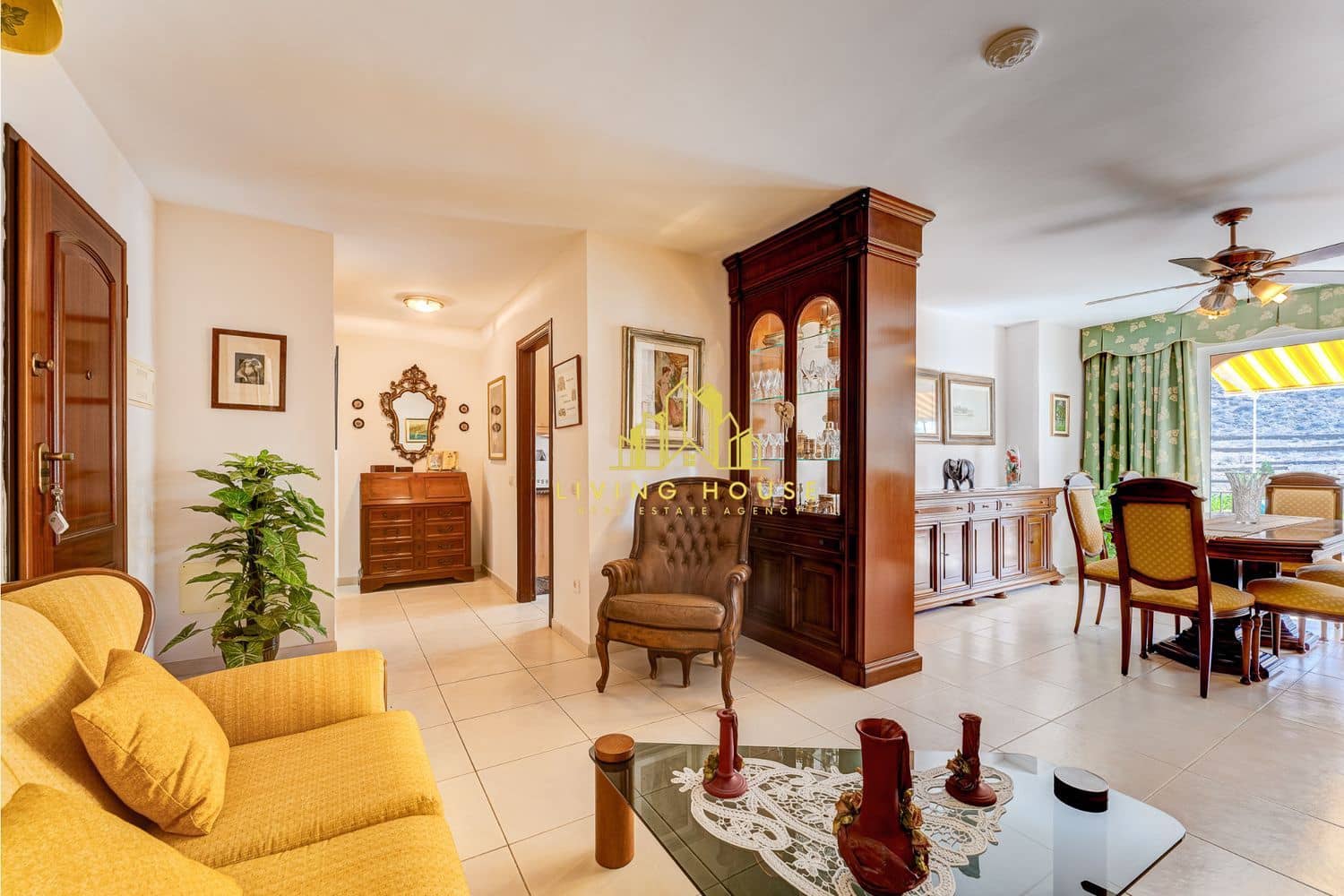 4 soverom Leilighet til salgs i Los Cristianos med svømmebasseng garasje - € 1 250 000 (Ref: 10158052)