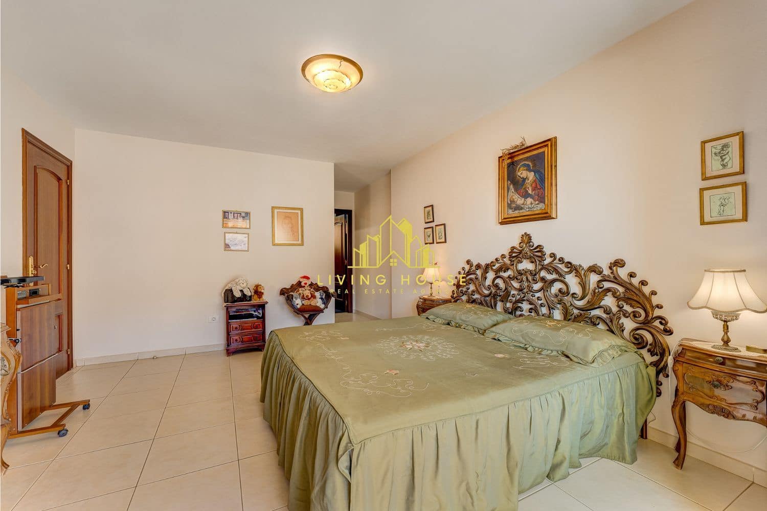4 soverom Leilighet til salgs i Los Cristianos med svømmebasseng garasje - € 1 250 000 (Ref: 10158052)