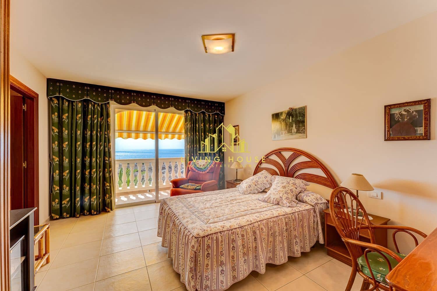 4 soverom Leilighet til salgs i Los Cristianos med svømmebasseng garasje - € 1 250 000 (Ref: 10158052)