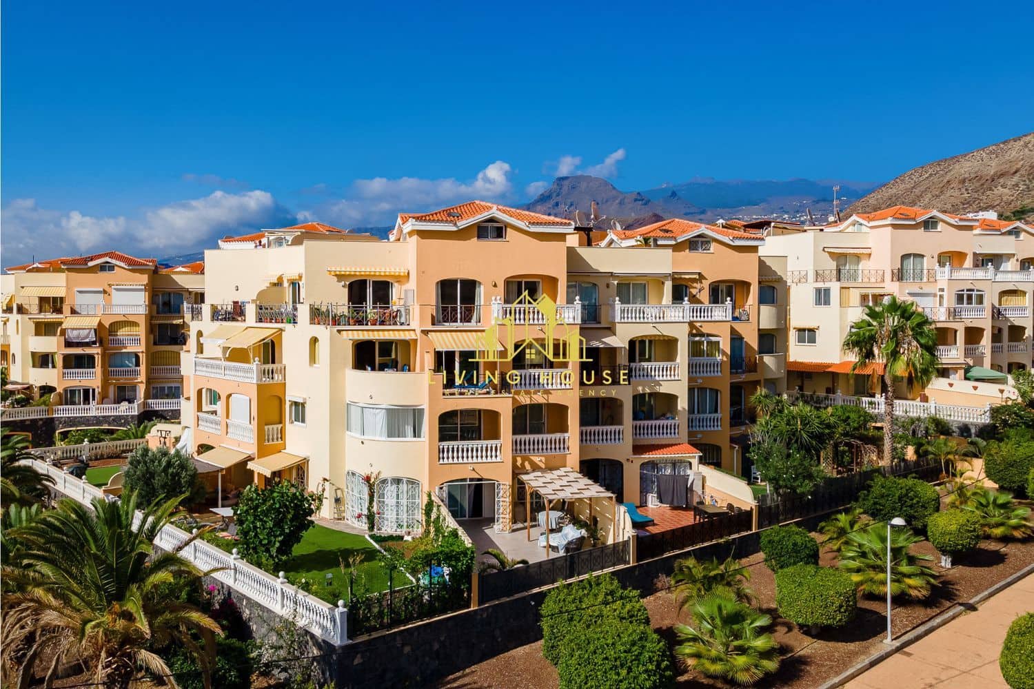 4 soverom Leilighet til salgs i Los Cristianos med svømmebasseng garasje - € 1 250 000 (Ref: 10158052)