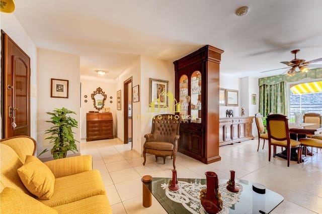 4 soverom Leilighet til salgs i Los Cristianos, Arona med svømmebasseng garasje - € 1 250 000 (Ref: 10158052)