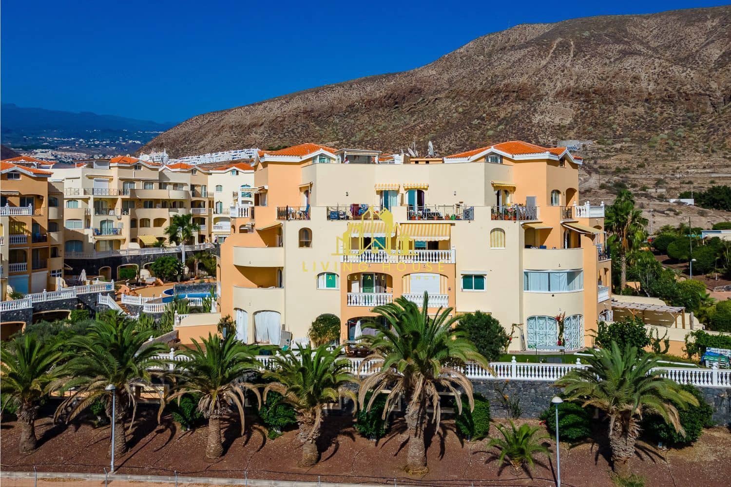 4 soverom Leilighet til salgs i Los Cristianos med svømmebasseng garasje - € 1 250 000 (Ref: 10158052)