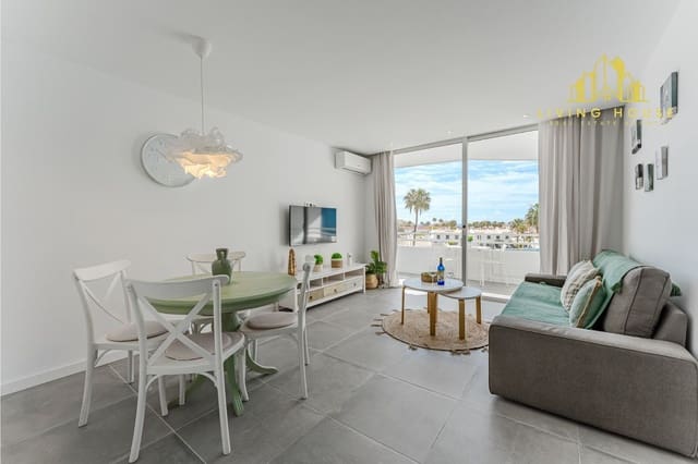 Leilighet til salgs i Santa Cruz de Tenerife med svømmebasseng garasje - € 185 000 (Ref: 10158053)
