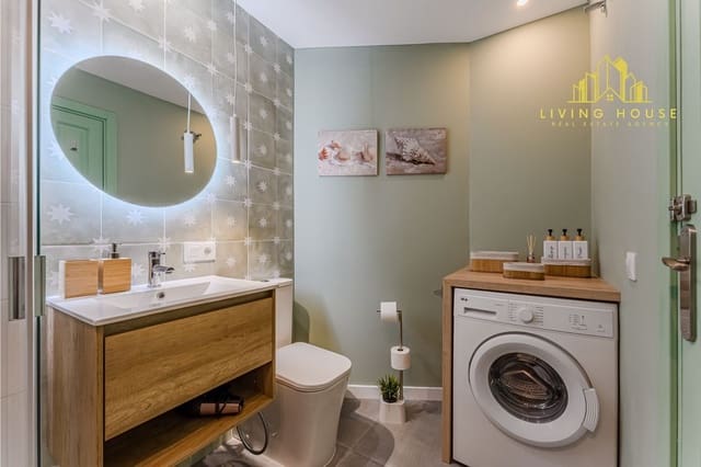 Leilighet til salgs i Santa Cruz de Tenerife med svømmebasseng garasje - € 185 000 (Ref: 10158053)