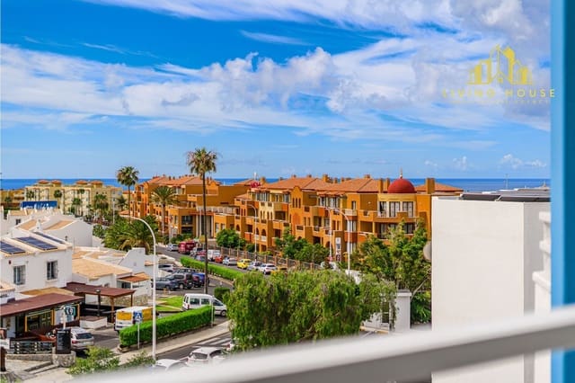 Leilighet til salgs i Santa Cruz de Tenerife med svømmebasseng garasje - € 185 000 (Ref: 10158053)