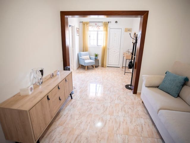 Chalet de 5 habitaciones en Güímar en venta con garaje - 469.000 € (Ref: 10158054)