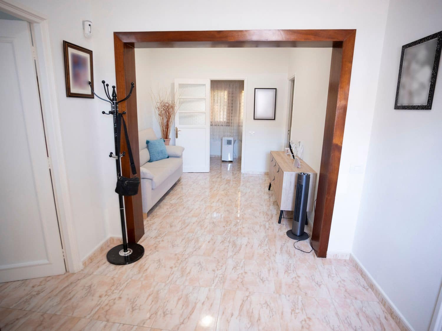 5 bedroom Villa for sale in Guimar with garage - € 469,000 (Ref: 10158054)