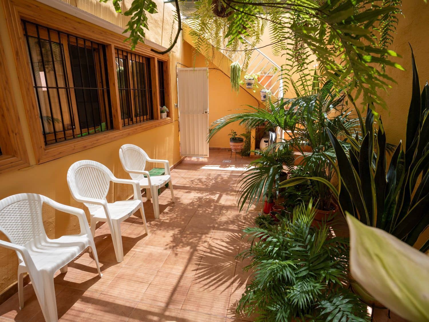 5 bedroom Villa for sale in Guimar with garage - € 469,000 (Ref: 10158054)
