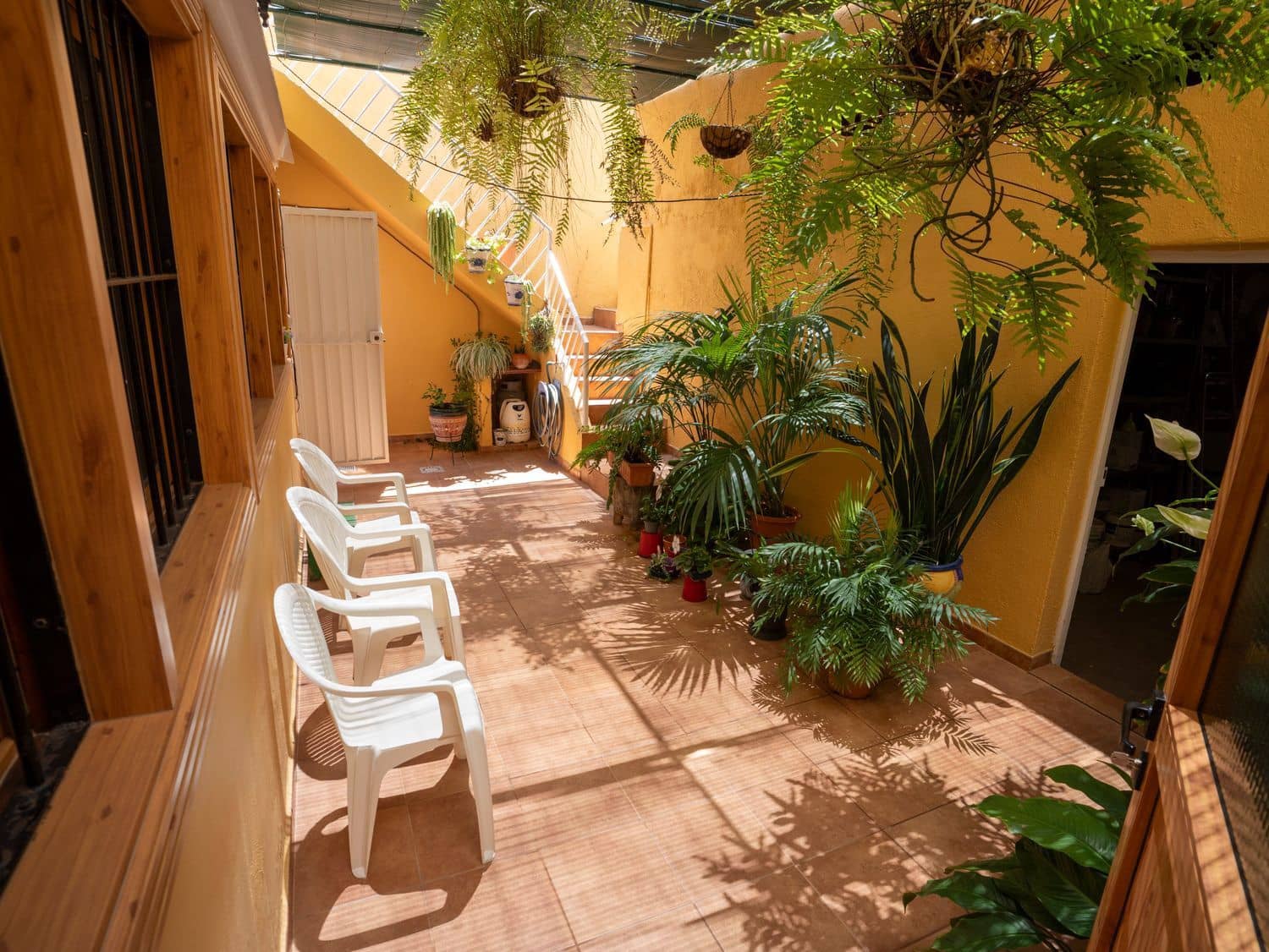 5 bedroom Villa for sale in Guimar with garage - € 469,000 (Ref: 10158054)