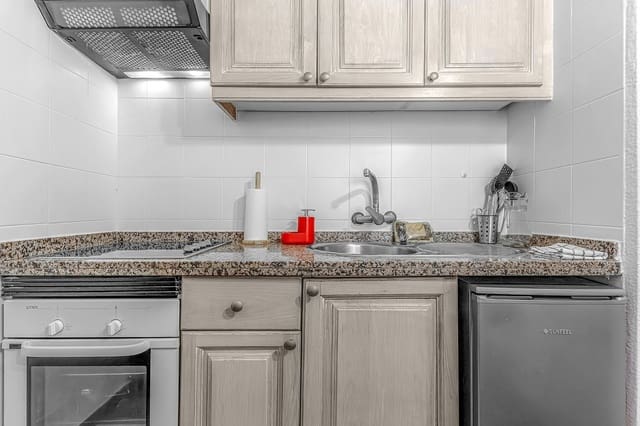 Apartamento de 1 habitación en San Miguel de Abona en venta con piscina garaje - 211.000 € (Ref: 10158055)