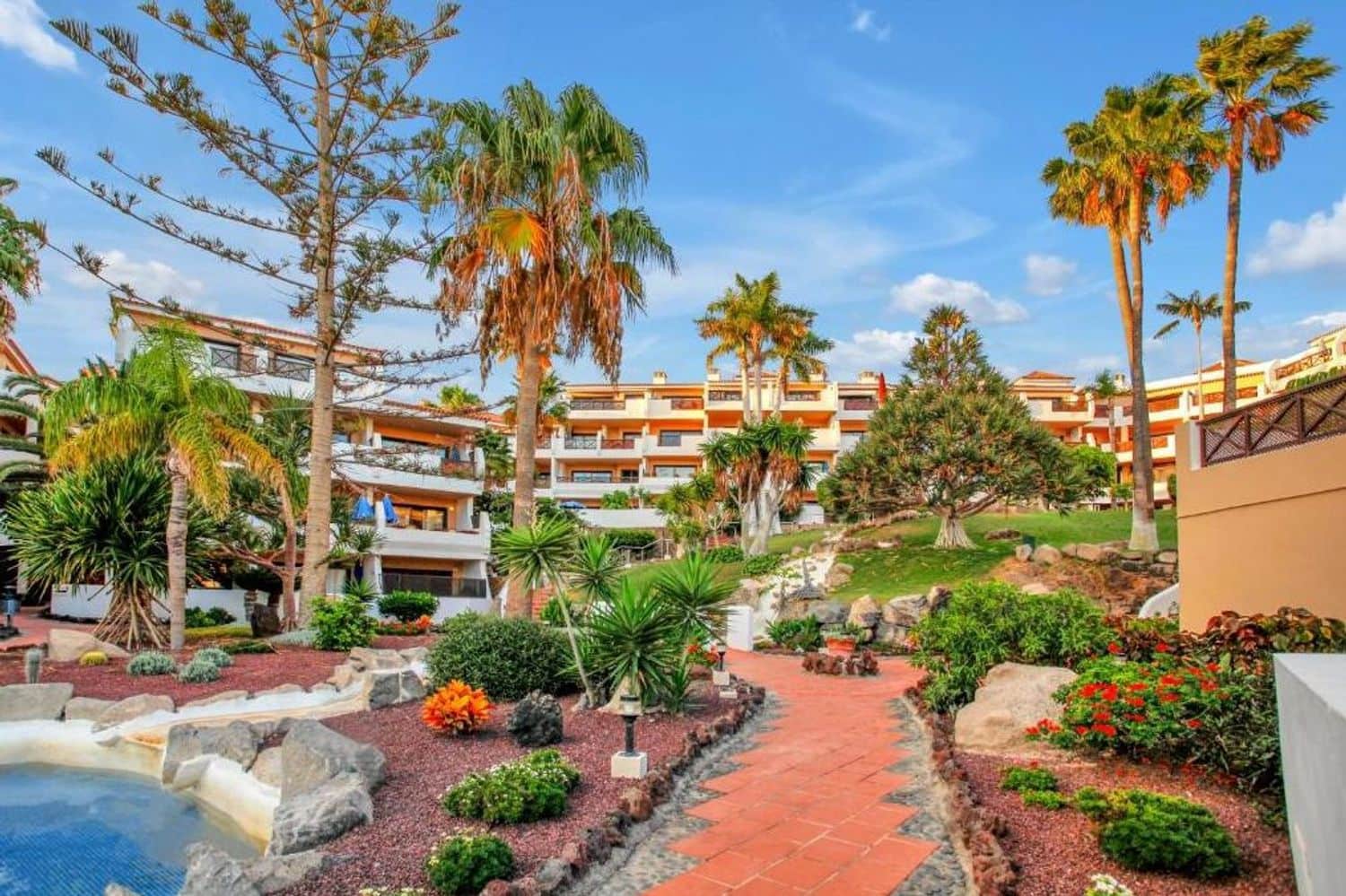 Apartamento de 1 habitación en San Miguel de Abona en venta con piscina garaje - 260.000 € (Ref: 10158056)