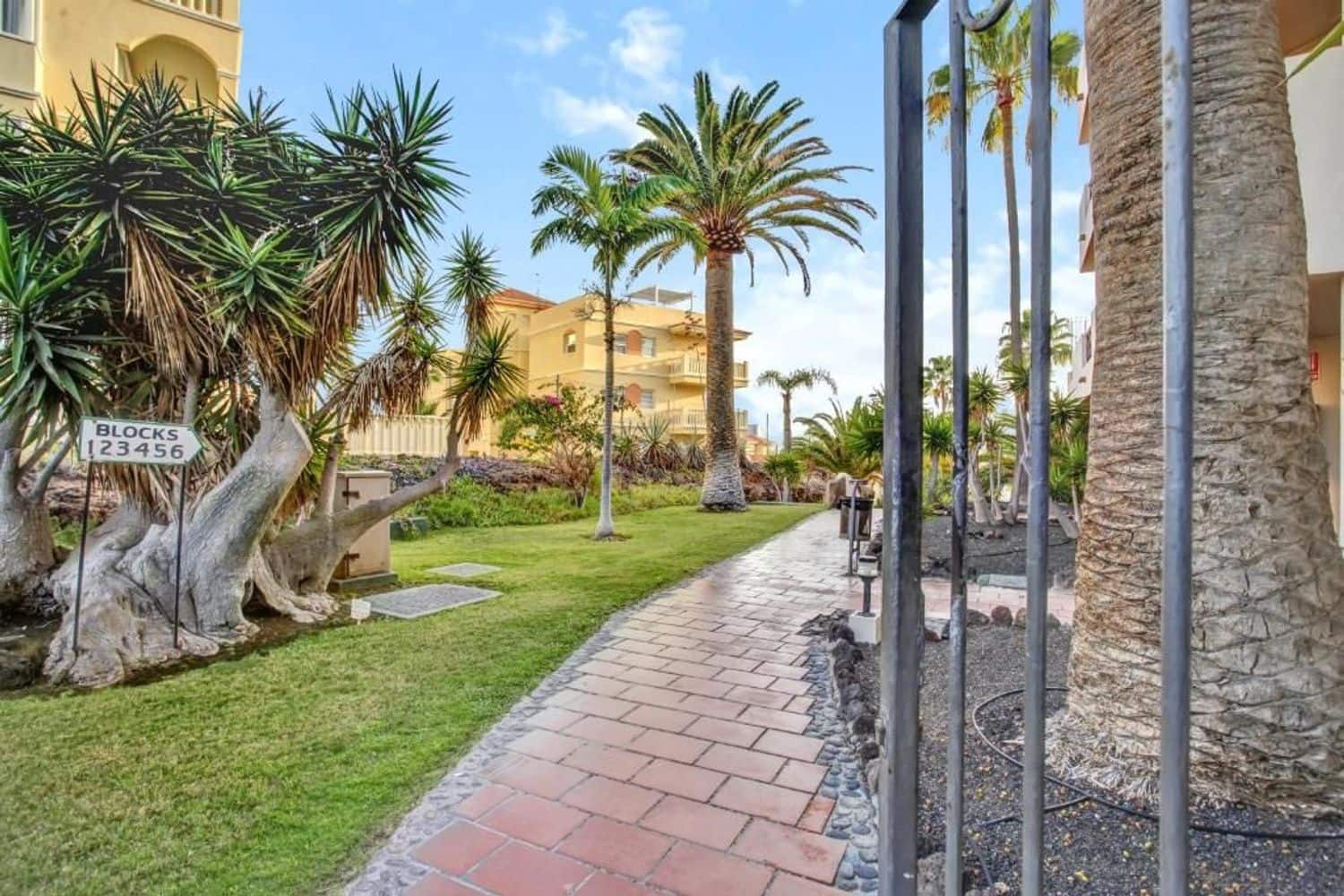 Apartamento de 1 habitación en San Miguel de Abona en venta con piscina garaje - 260.000 € (Ref: 10158056)