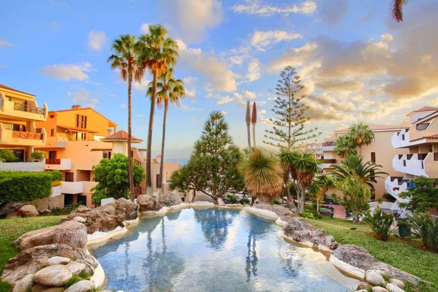Apartamento de 1 habitación en San Miguel de Abona en venta con piscina garaje - 260.000 € (Ref: 10158056)