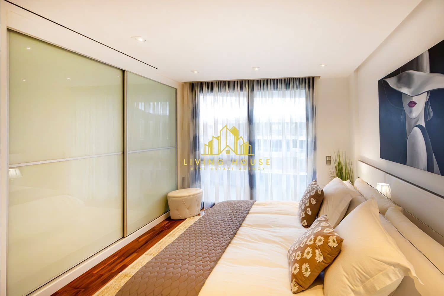 2 bedroom Apartment for sale in Palm-Mar with pool garage - € 745,000 (Ref: 10158060)