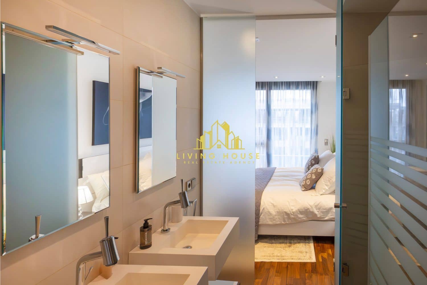 2 bedroom Apartment for sale in Palm-Mar with pool garage - € 745,000 (Ref: 10158060)