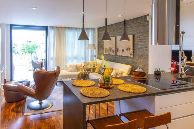 Apartamento de 2 habitaciones en Palm-Mar, Arona en venta con piscina garaje - 745.000 € (Ref: 10158060)