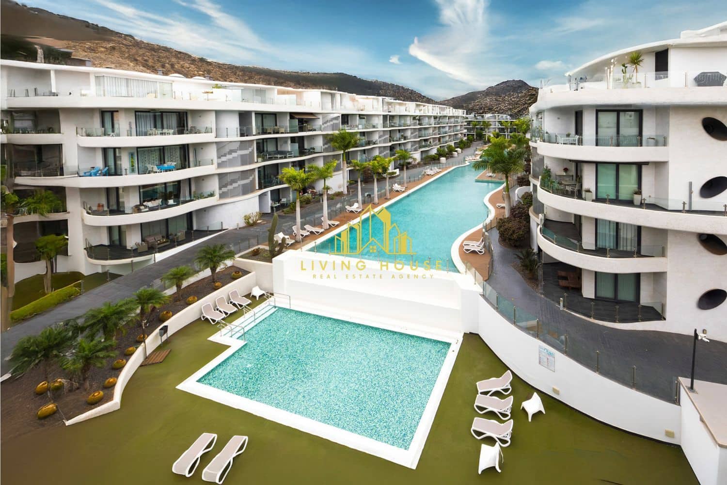 2 bedroom Apartment for sale in Palm-Mar with pool garage - € 745,000 (Ref: 10158060)