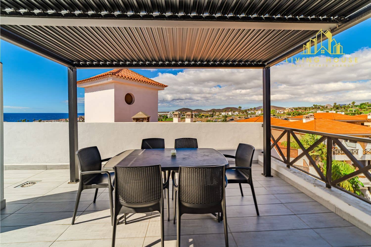 2 soveværelse Lejlighed til salg i San Miguel de Abona med swimmingpool garage - € 440.000 (Ref: 10158061)
