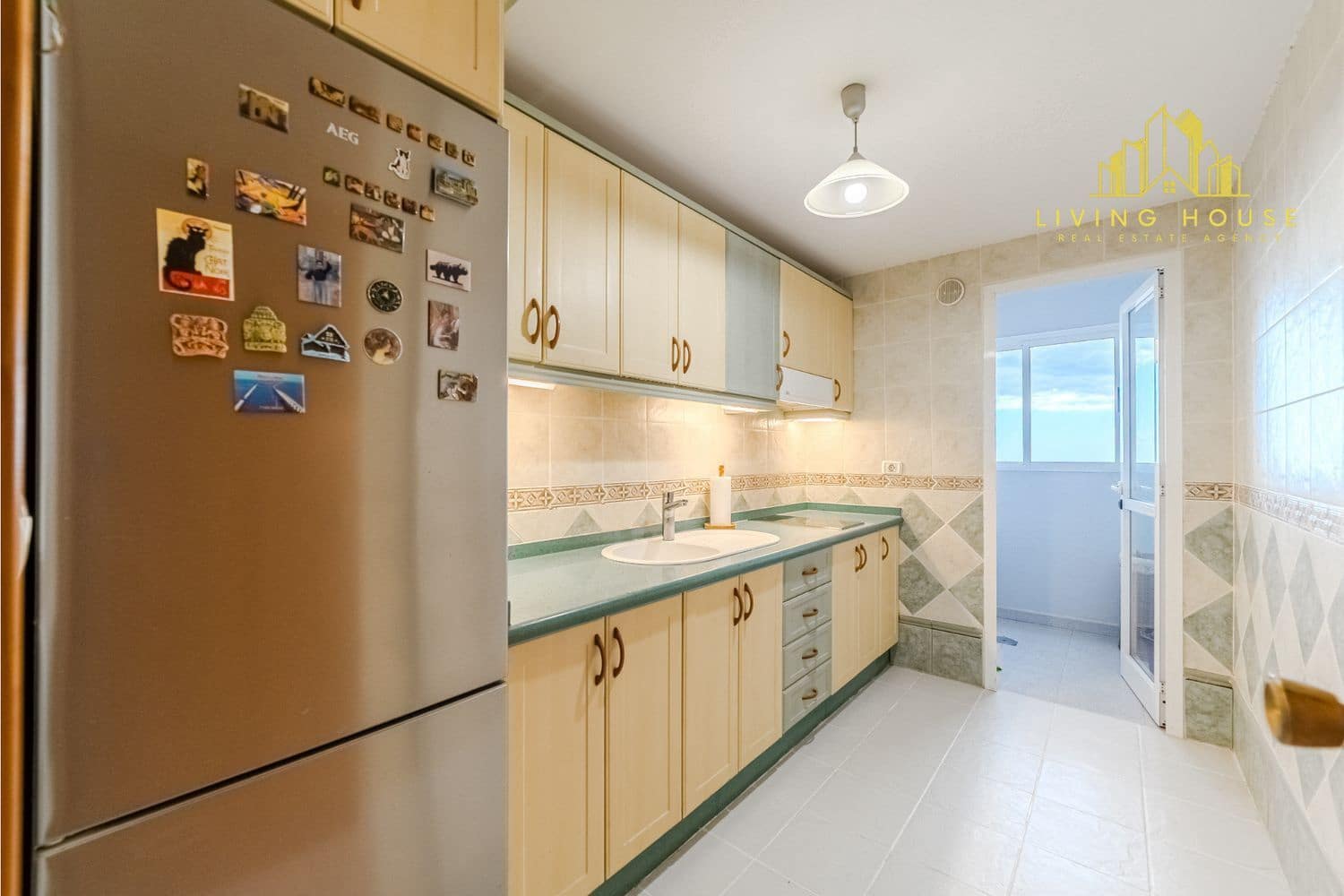 2 soverom Leilighet til salgs i Arona med svømmebasseng garasje - € 311 000 (Ref: 10158062)