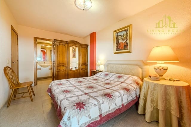 2 soverom Leilighet til salgs i Arona med svømmebasseng garasje - € 311 000 (Ref: 10158062)