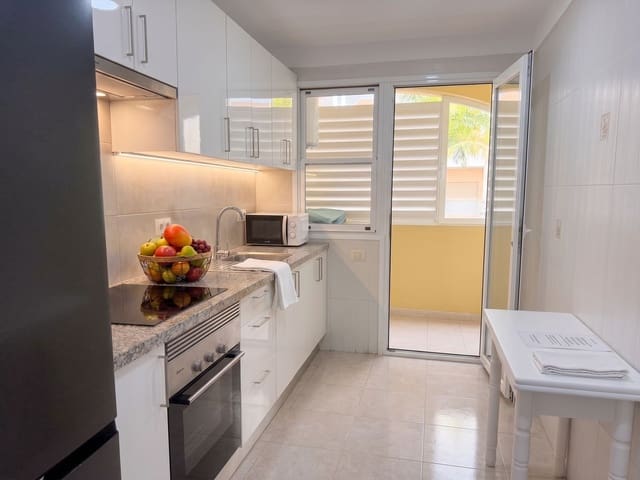 3 soveværelse Lejlighed til salg i San Miguel de Abona med swimmingpool garage - € 310.000 (Ref: 10158065)