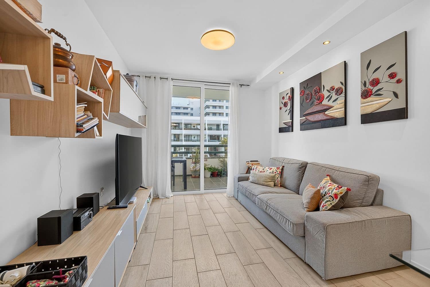 2 soverom Leilighet til salgs i Playa de las Americas med svømmebasseng garasje - € 460 000 (Ref: 10158066)