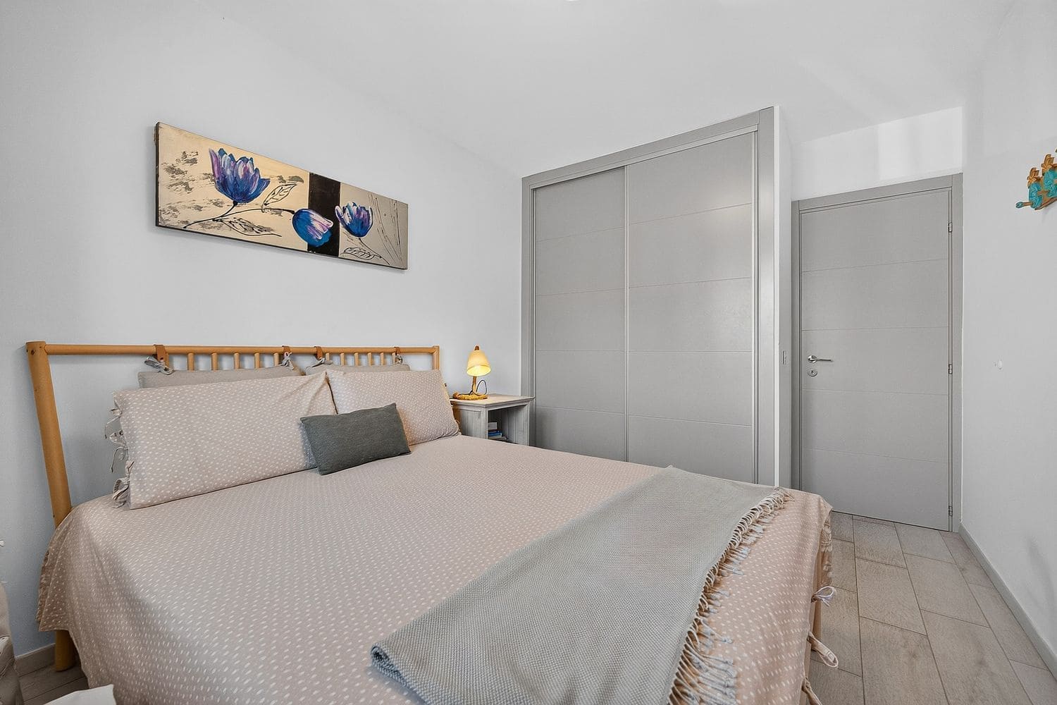 2 soverom Leilighet til salgs i Playa de las Americas med svømmebasseng garasje - € 460 000 (Ref: 10158066)